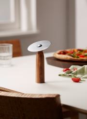 Philippi Design SIGNORA Pizzaschneider aus Akazienholz -  Edelstah 