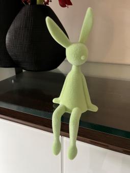 Kantenhocker Hase mint grün Velours Samtoptik 28 cm 