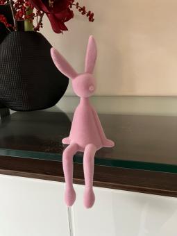 Kantenhocker Hase flieder Velours Samtoptik 28 cm 